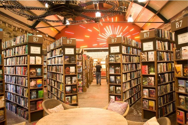 Barter Books Surga Bagi Pecinta Buku di Inggris